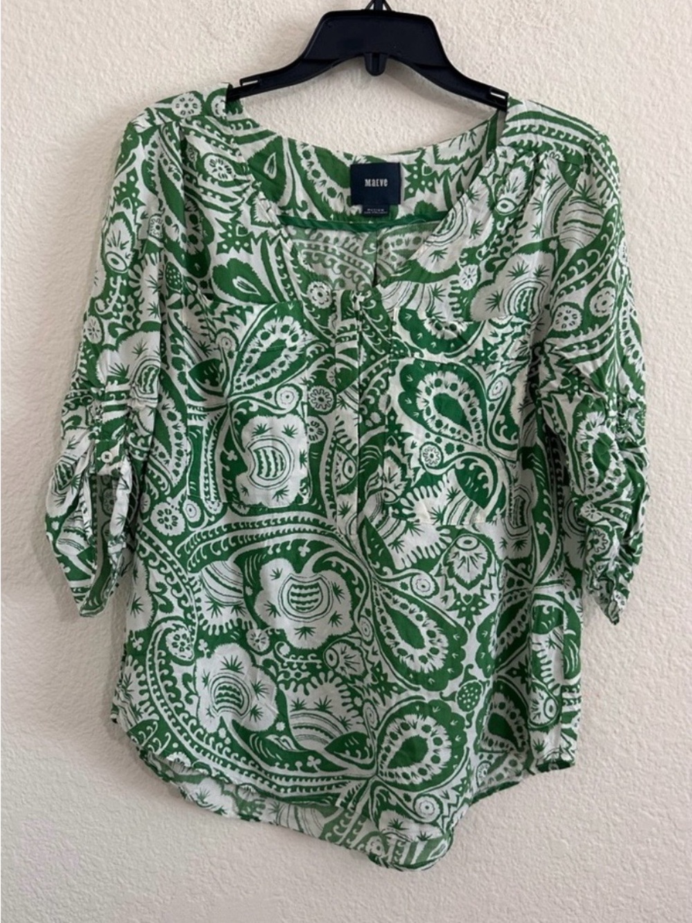 Anthropologie Maeve Green & White Paisley Scoop-Neck Blouse size medium